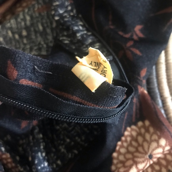 Floral Geometric 70’s Maxi - Vintage Polyester Blend - Picture 6 of 11